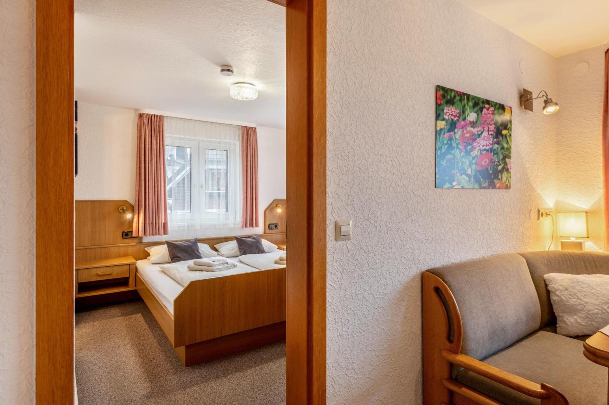 Gaestehaus Kunkelmann Mit Sauna Höchenschwand Екстериор снимка